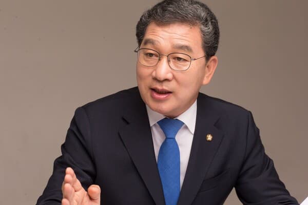 [기획] 전남광주특별시장 결선 '신정훈의 표심' 어디로? 김영록의 ‘대통합’ 승부수와 연대 전략 분석