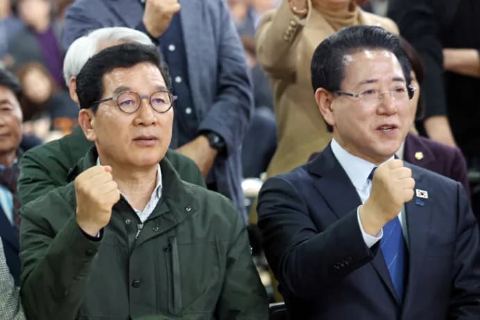 김영록, 신정훈의 ‘농민 심장’ 품었다… 농어촌 기본소득으로 ‘빅텐트’ 구축